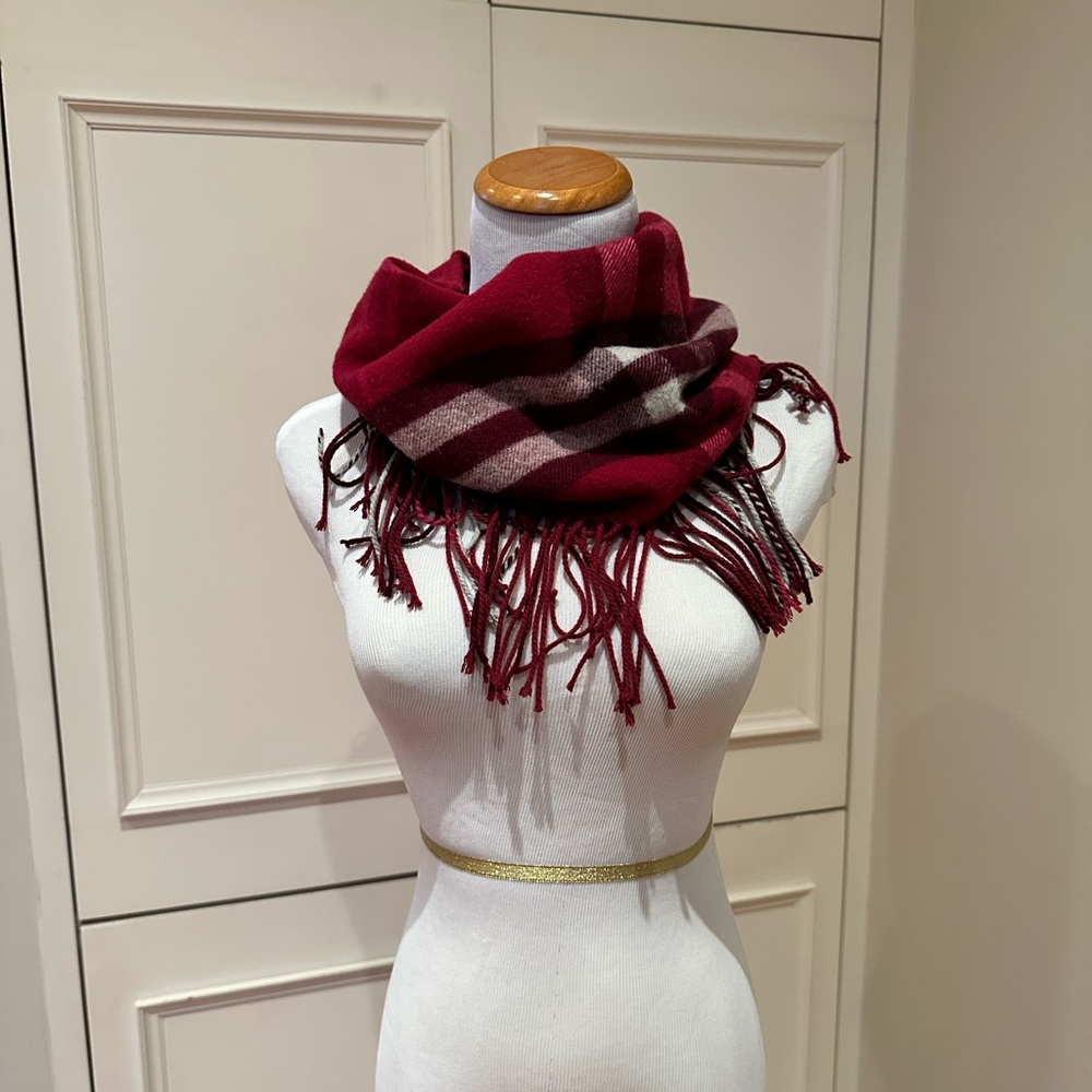 BURBERRY Large Giant Checker Pullover Scarf